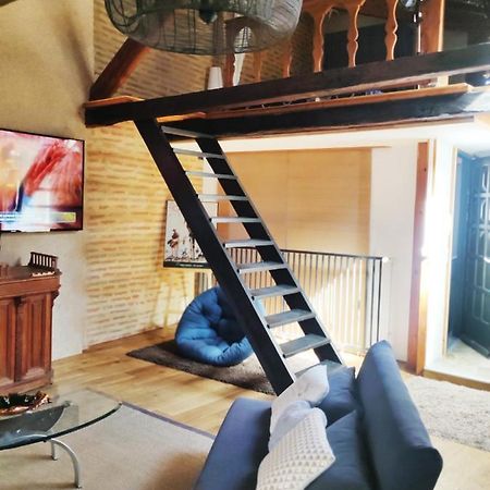 דירות Chez Fanny - Le Loft - Centre Historique Cahors Cathedrale מראה חיצוני תמונה